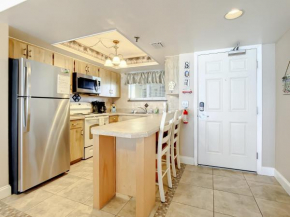 Beachfront Oceanview Unit - Pool & BBQ, Steps to Flagler